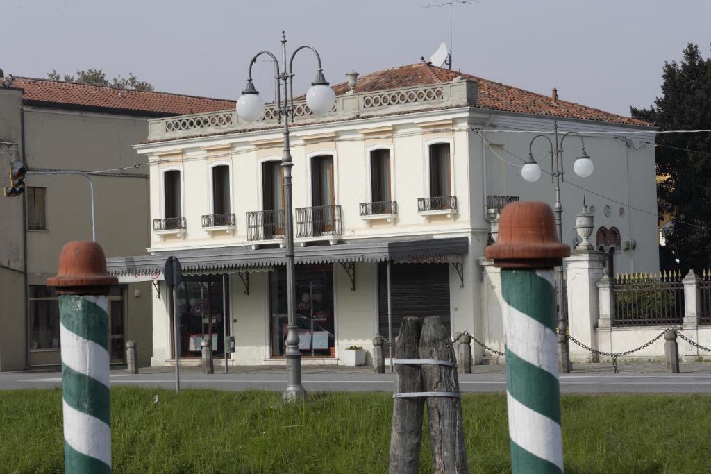 Barchessa Levi Morenos B&B Mira  Buitenkant foto